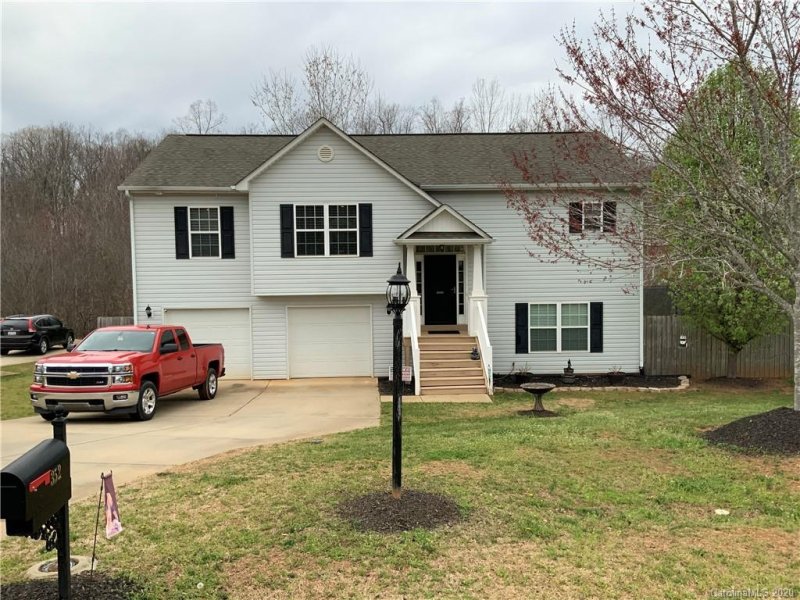 Property image 2 at 352 Lone Tree Lane, Clover, SC 29710