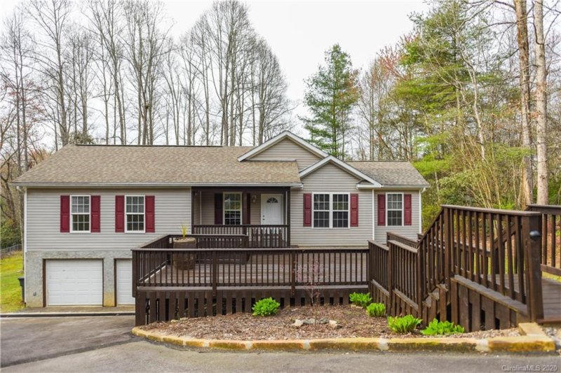 Property image 2 at 338 Canyon Lane, Mills River, NC 28759