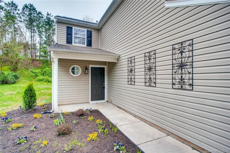 Property image 2 at 6017 Patric Alan Court, Charlotte, NC 28216