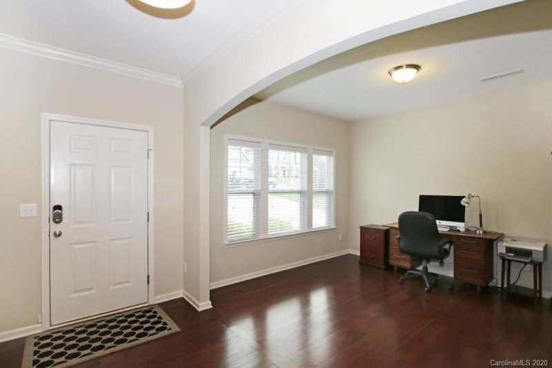 Property image 4 at 135 Hedgewood Drive, Mooresville, NC 28115