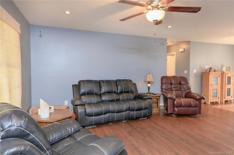 Property image 4 at 515 W Main Street, Maiden, NC 28650