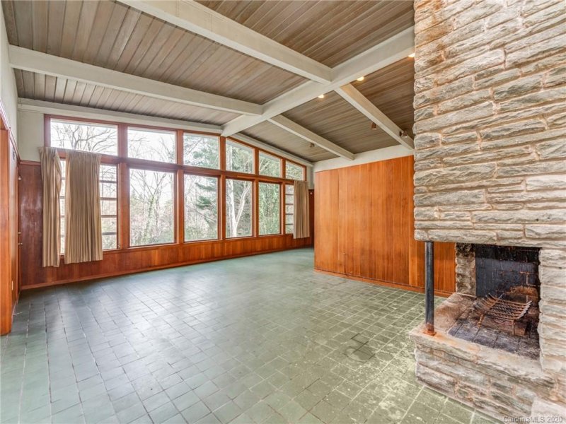 Property image 2 at 214 Pinehurst Lane, Newton, NC 28658