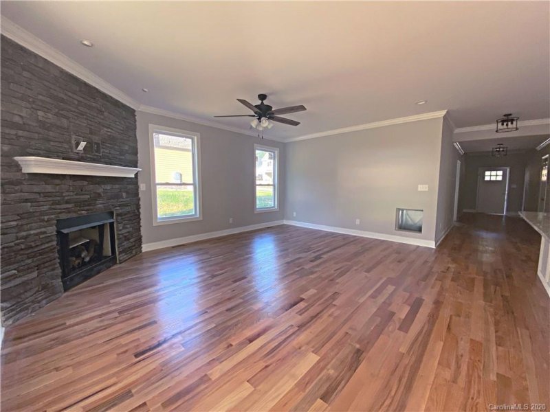 Property image 5 at 3903 13th Street, Hickory, NC 28601