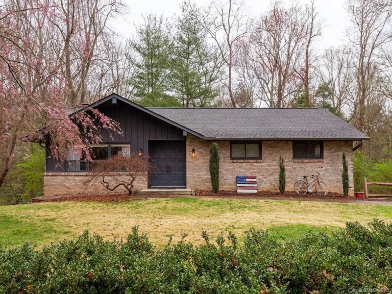 Property image 2 at 116 Brightwater Heights Drive, Hendersonville, NC 28791