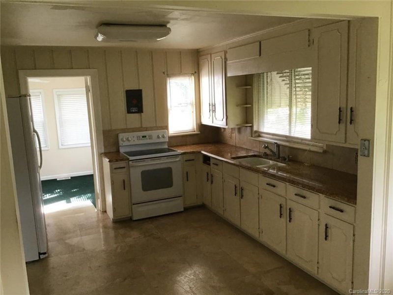 Property image 4 at 4900 Beatties Ford Road, Charlotte, NC 28216