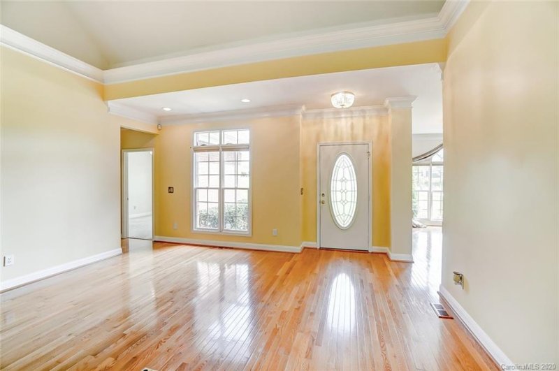 Property image 3 at 1098 Heather Glen Drive, Matthews, NC 28104