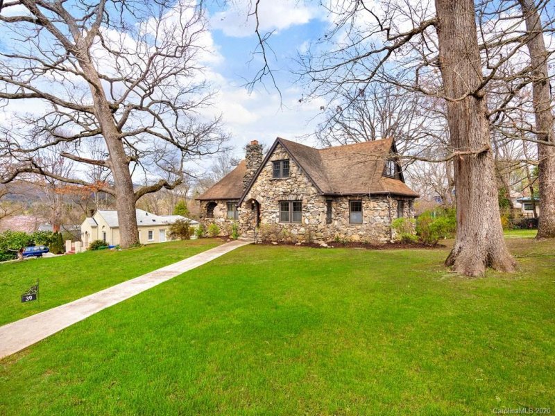 Property image 2 at 39 Tampa Avenue, Asheville, NC 28806