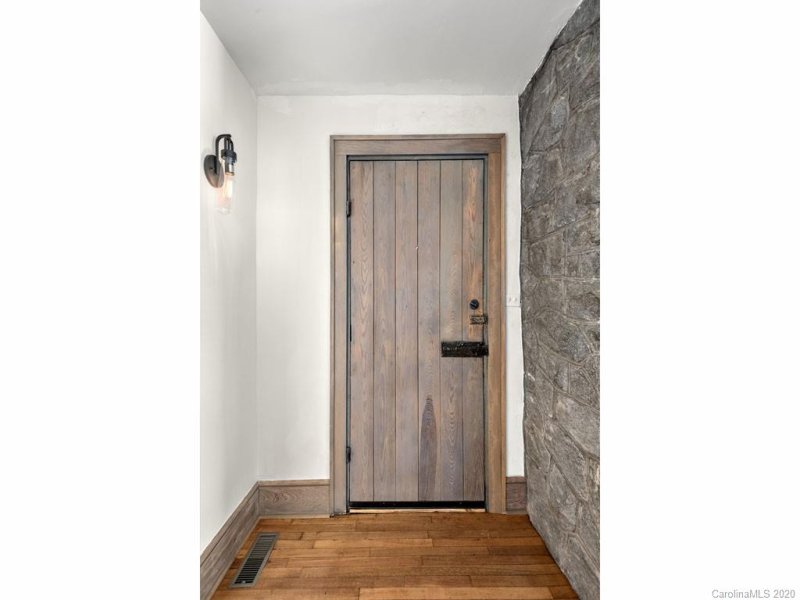 Property image 4 at 39 Tampa Avenue, Asheville, NC 28806