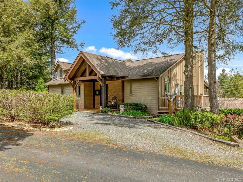 Property image 2 at 399 Foxfire Estates Circle, Waynesville, NC 28785