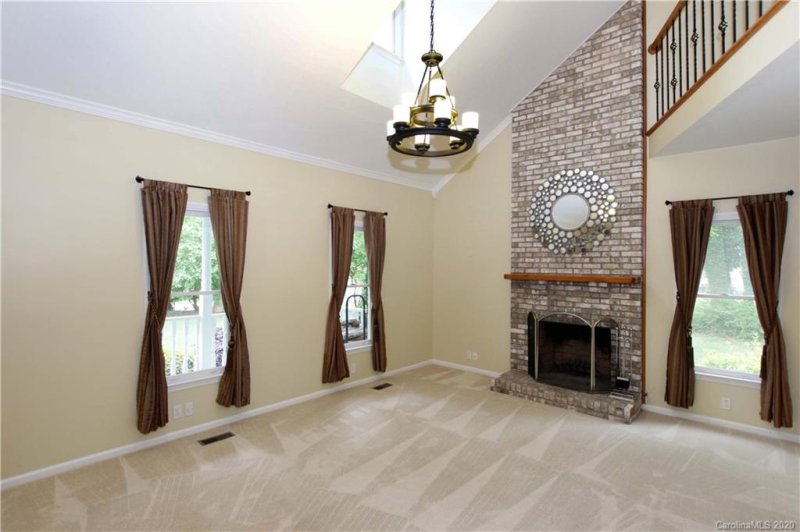 Property image 4 at 307 Faith Road, Mooresville, NC 28115