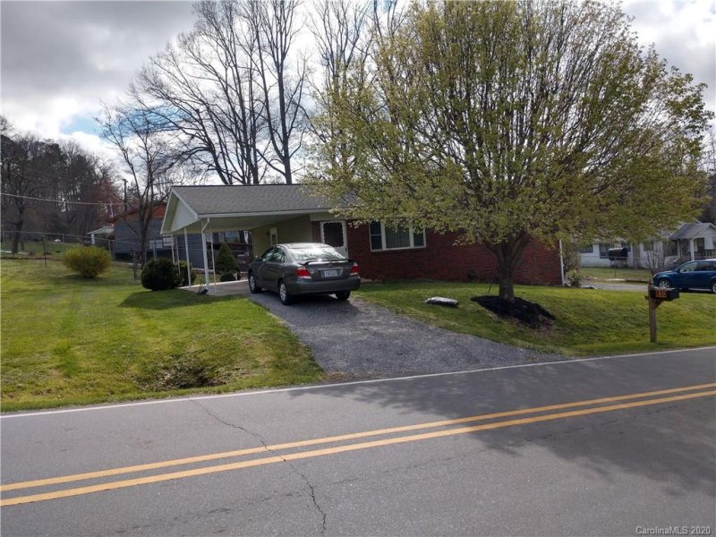 Property image 2 at 830 Hiawassee Avenue, Black Mountain, NC 28711