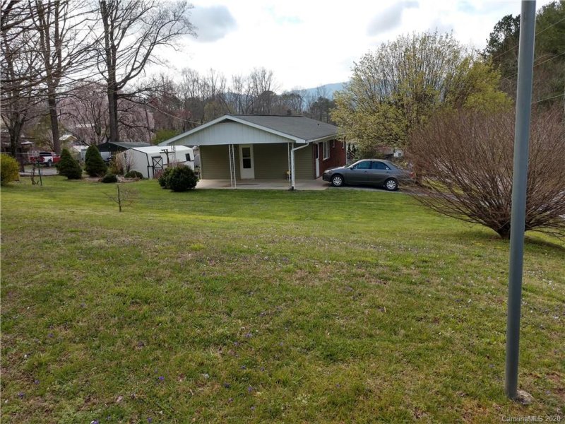 Property image 3 at 830 Hiawassee Avenue, Black Mountain, NC 28711