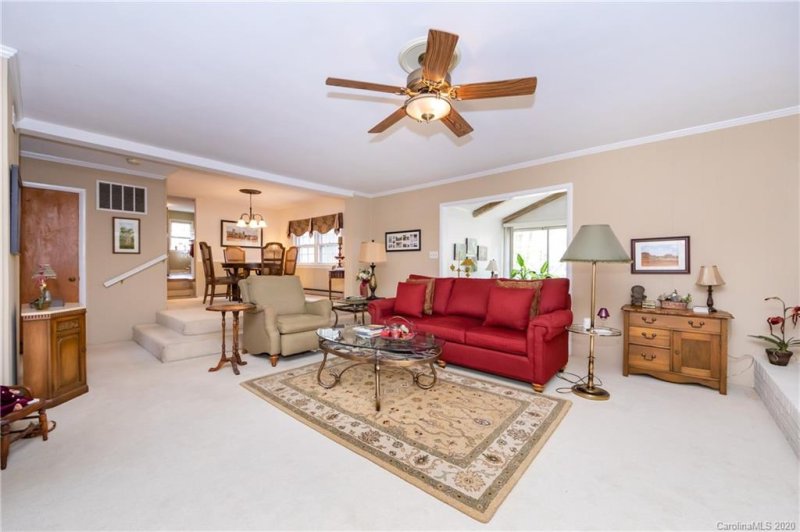 Property image 4 at 5620 Merrymount Drive, Charlotte, NC 28226