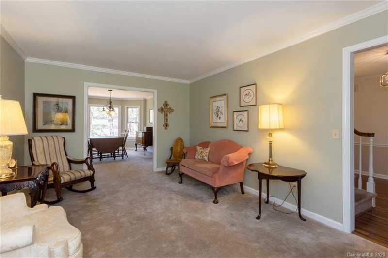 Property image 3 at 107 Arrowroot Place, Hendersonville, NC 28739