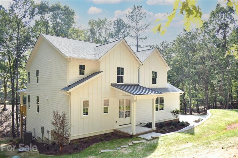 Property image 2 at 16514 Here At Last Lane, Charlotte, NC 28278