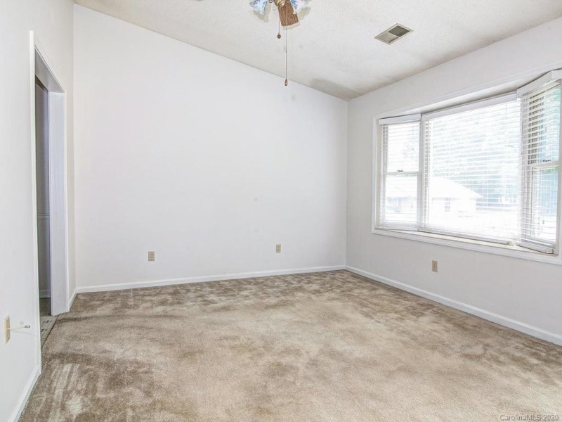 Property image 3 at 1142 Mckinnon Drive, Rock Hill, SC 29732