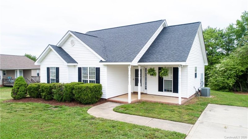 Property image 2 at 644 Faith Street, Oakboro, NC 28129