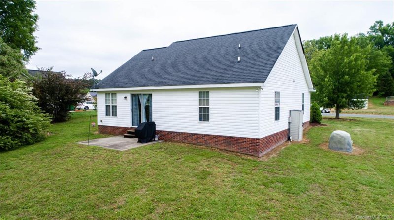 Property image 3 at 644 Faith Street, Oakboro, NC 28129