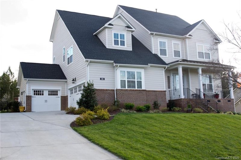Property image 2 at 241 Monteray Oaks Circle, Fort Mill, SC 29715