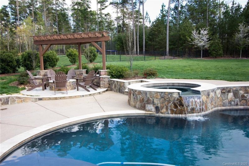 Property image 5 at 241 Monteray Oaks Circle, Fort Mill, SC 29715