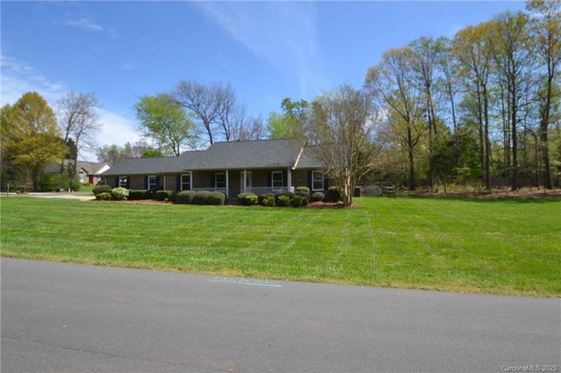 Property image 2 at 1774 Knights Drive, Denver, NC 28037