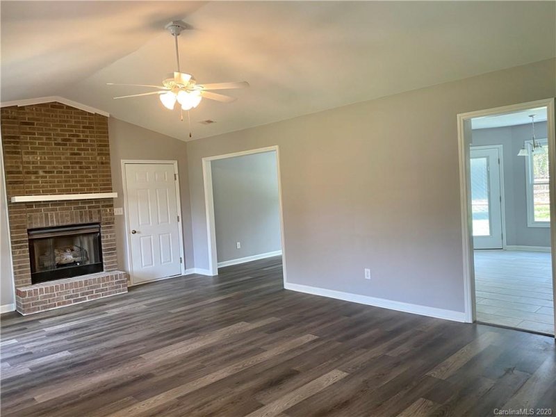 Property image 5 at 1774 Knights Drive, Denver, NC 28037