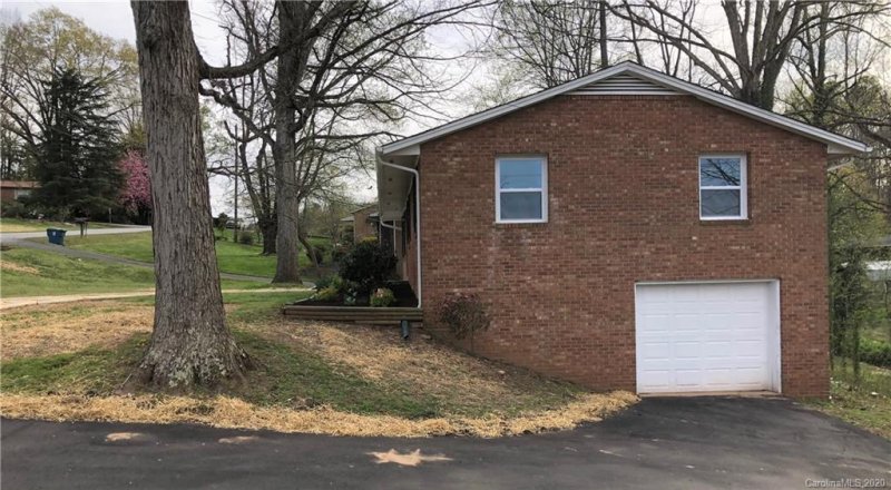 Property image 4 at 3243 Wilson Heights Drive, Hildebran, NC 28637