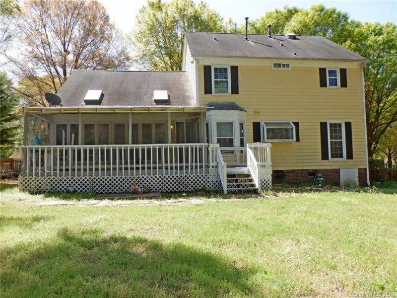 Property image 5 at 9613 Fairmead Drive, Charlotte, NC 28269