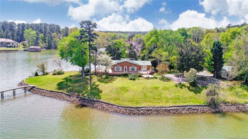 5514 Crepe Myrtle Road