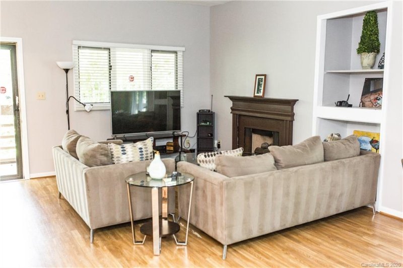 Property image 5 at 1832 J Julian Lane, Charlotte, NC 28208