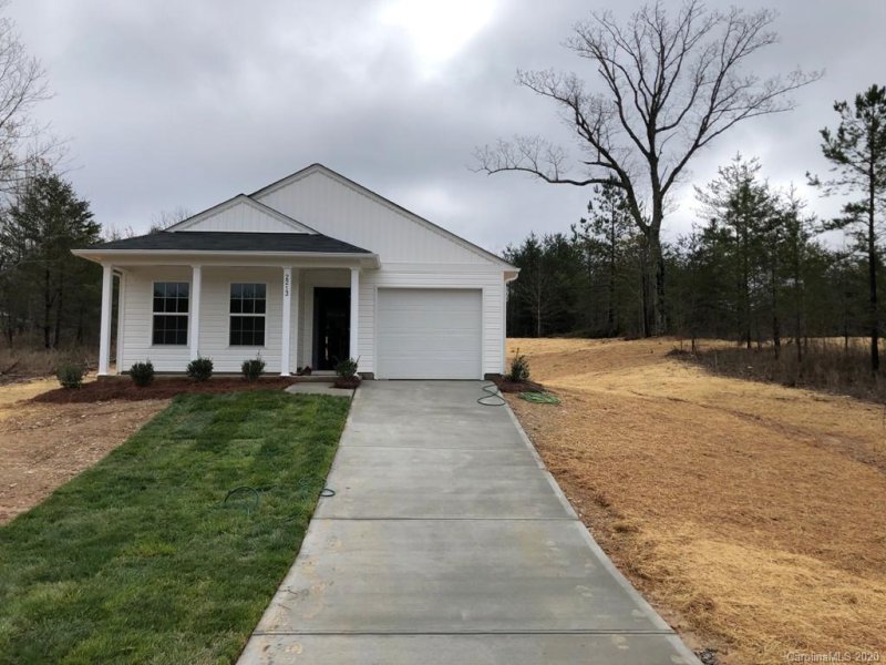 2213 Pinnacle View Drive