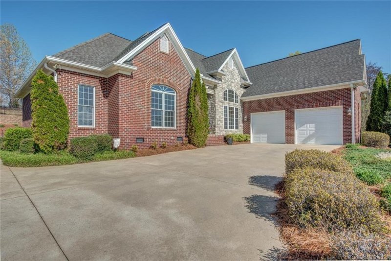 Property image 2 at 210 Cross Creek Drive, Cherryville, NC 28021