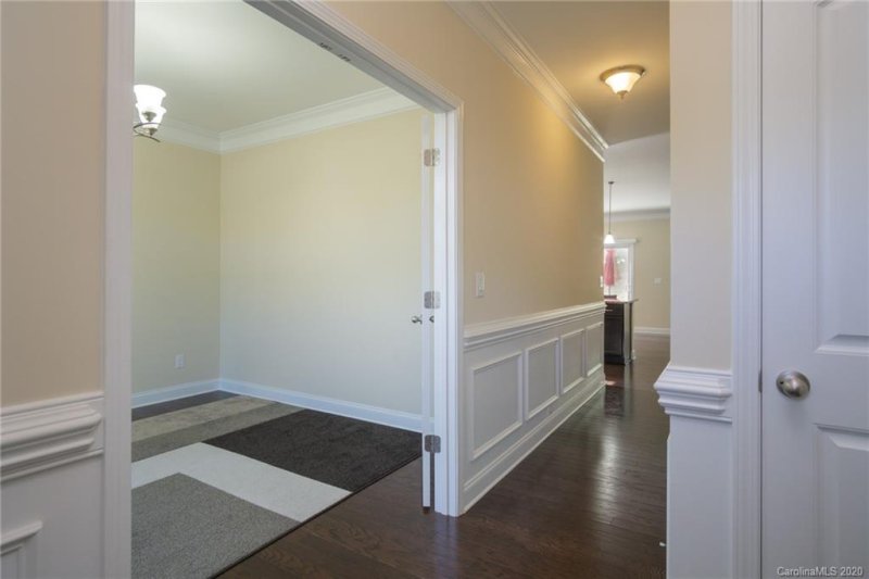 Property image 4 at 2018 Lakebridge Drive, Fort Mill, SC 29715