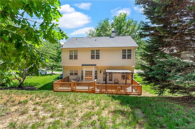 Property image 3 at 6027 Edinmeadow Lane, Charlotte, NC 28269