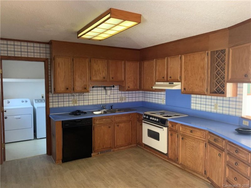 Property image 5 at 11129 Hunters Trace, Charlotte, NC 28262