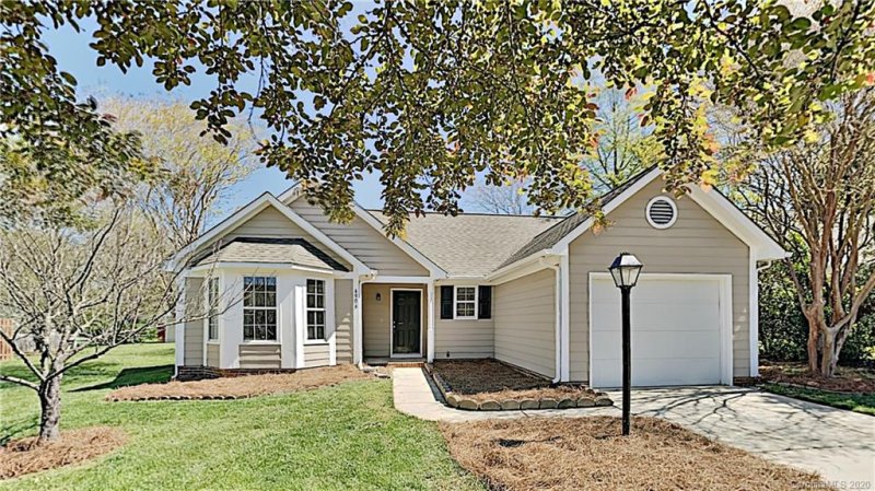 4906 Hunters Knoll Drive