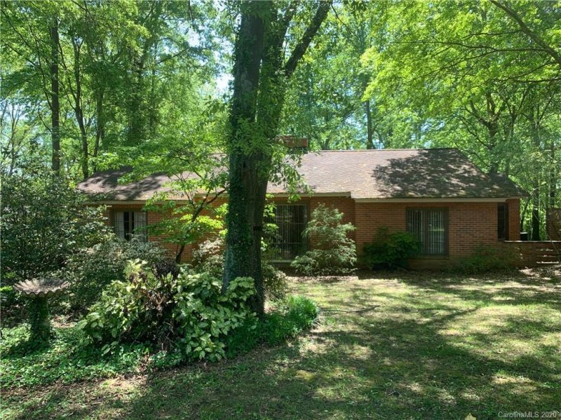 Property image 3 at 1015 Jefferson Drive, Charlotte, NC 28270