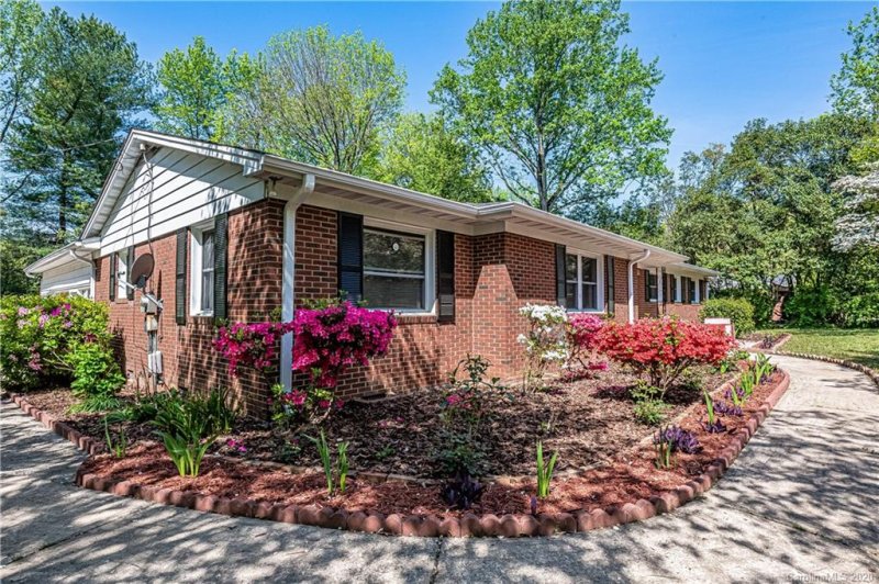 Property image 2 at 7222 Monroe Road, Charlotte, NC 28212