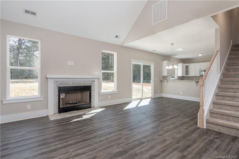 Property image 4 at 4876 Slanting Bridge Road, Sherrills Ford, NC 28673