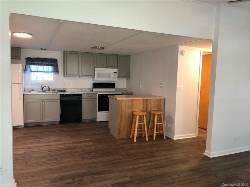 Property image 3 at 3408 Stony Brook Circle, Newton, NC 28658