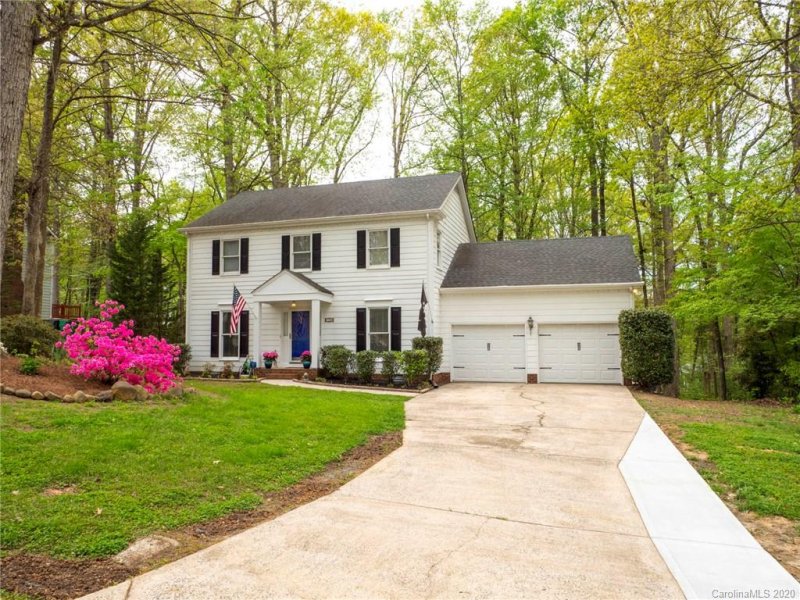 Property image 2 at 1136 Long Paw Lane, Charlotte, NC 28214