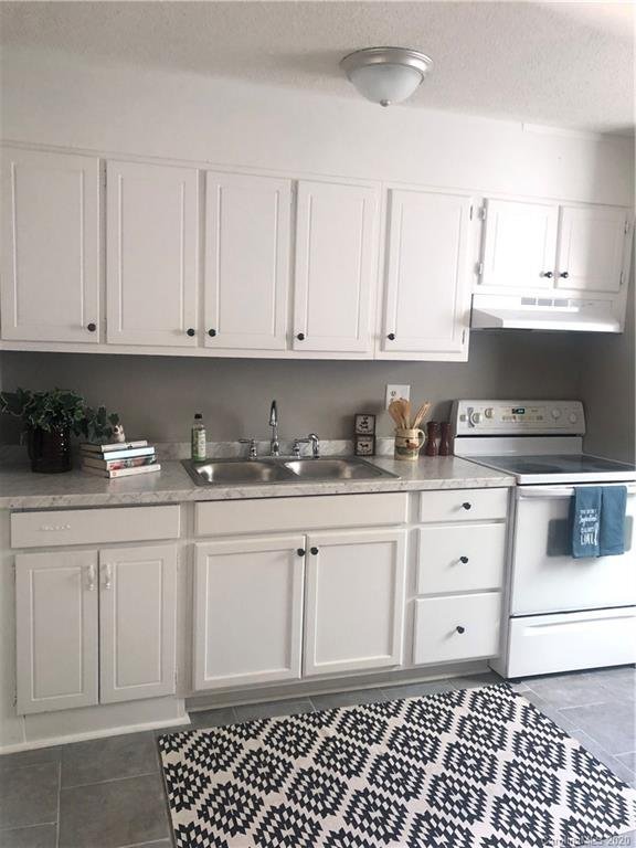 Property image 3 at 427 N Yadkin Avenue, Spencer, NC 28159