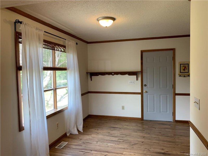 Property image 3 at 10701 Hunters Trace Court, Charlotte, NC 28262