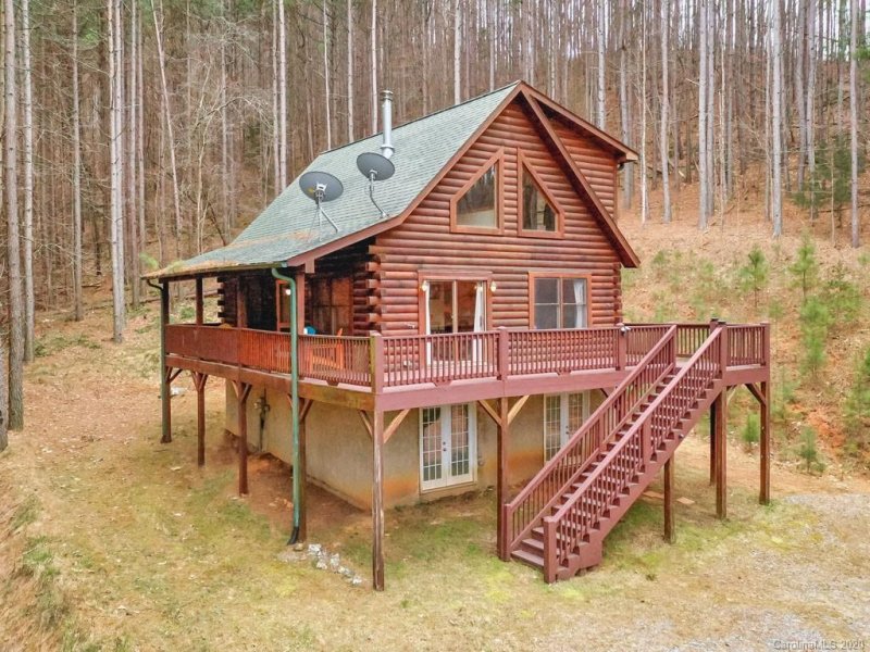 195 Pine Needle Lane