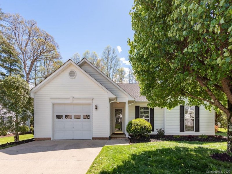 Property image 2 at 98 Stonehollow Road, Fletcher, NC 28732