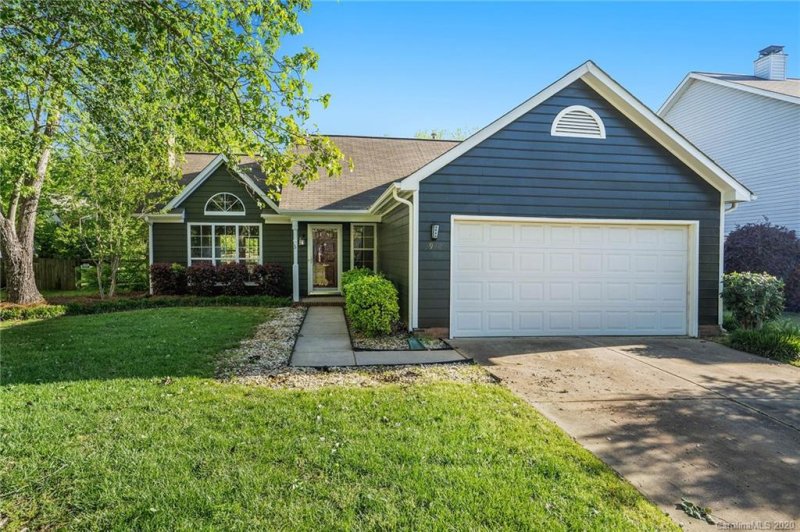 3930 Huntmeadow Drive