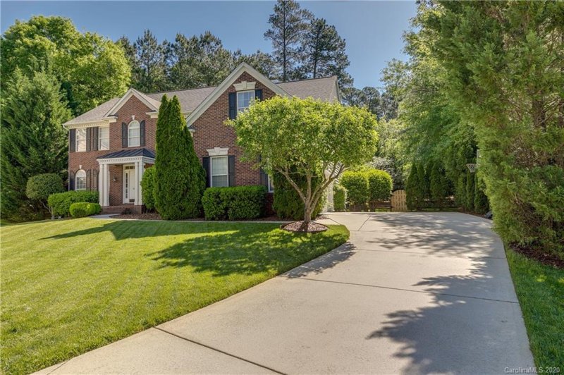 Property image 2 at 10536 Sutherby Drive, Charlotte, NC 28277
