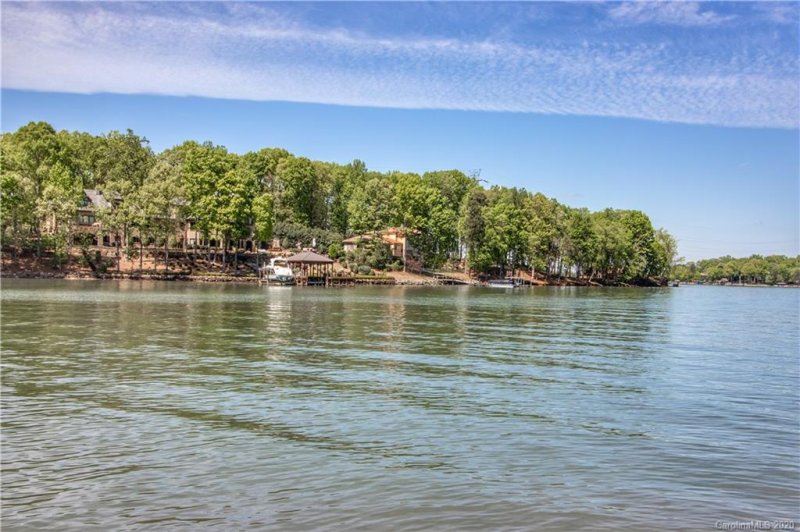 Property image 2 at 9176 Greenwood Road, Terrell, NC 28682