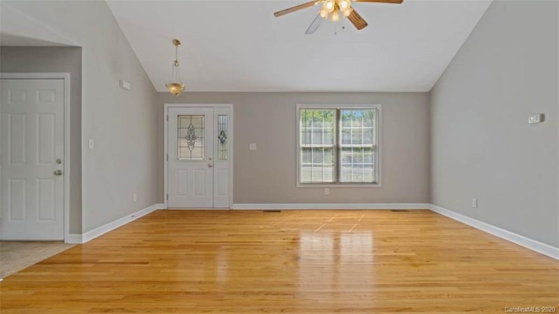 Property image 2 at 4911 Slanting Bridge Road, Sherrills Ford, NC 28673