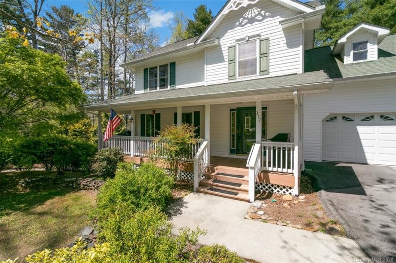 Property image 4 at 317 Benjamins Way, Hendersonville, NC 28792